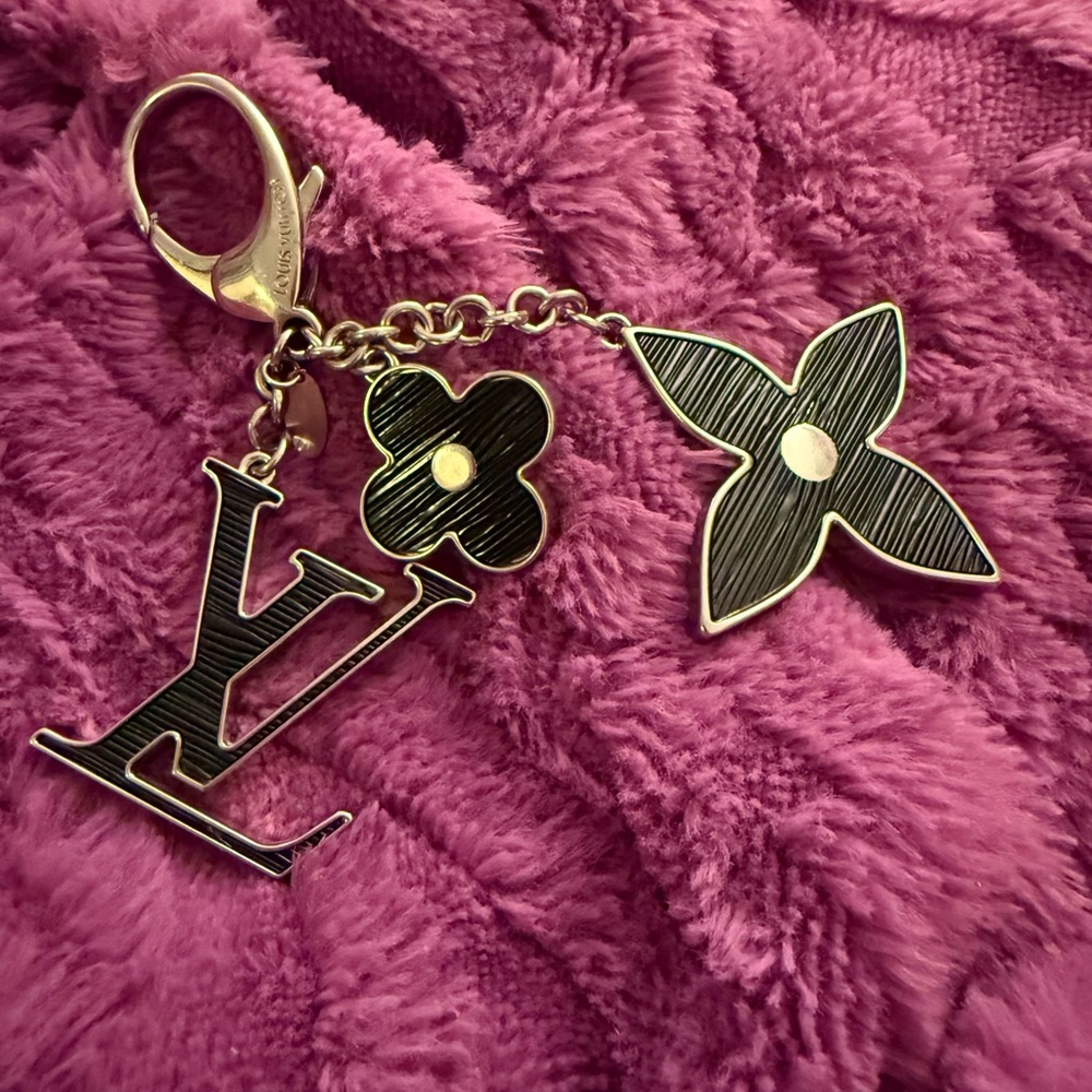 Louis Vuitton Black and Silver LV Monogram Fleur d'Epi Bag Charm